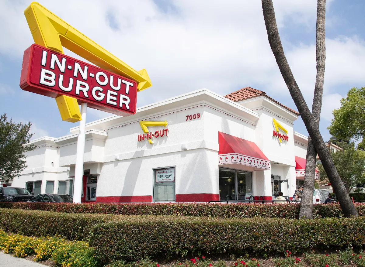 Oakland  IN-N-OUT Burger Shuts Down over Rising Crime