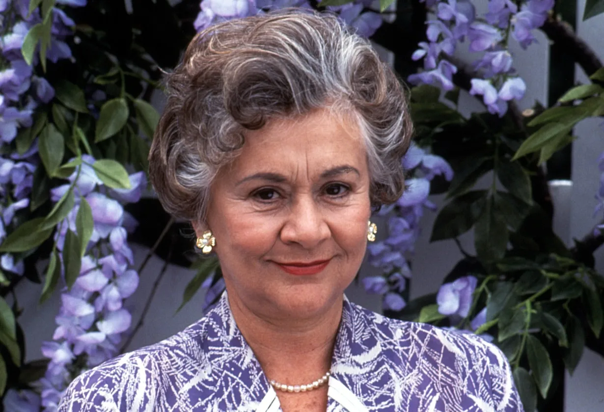 Tony Award-winning British actor Joan Plowright dead at 95